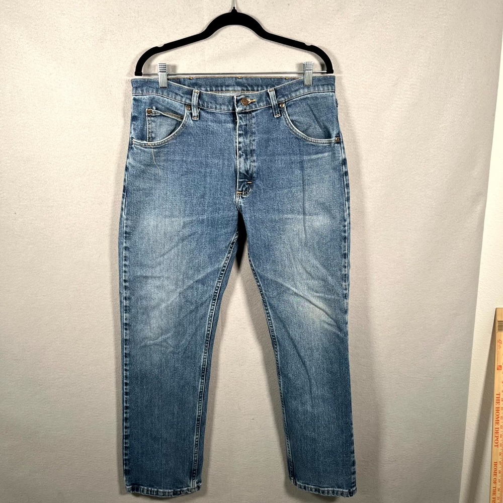 Wrangler Jeans Mens 34x30 Blue Denim Logo Cotton Stretch Medium Wash Streetwear